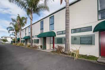 6/1 Coates Street, Hamilton East