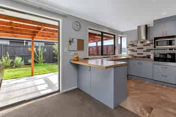 13 Powhaitere Road, One Tree Point