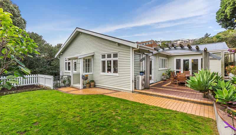 33 Clutha Avenue, Khandallah