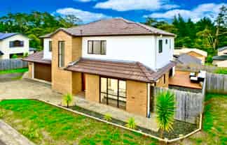 16 Lomas way, Albany