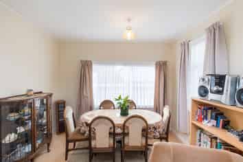 11 Joseph Street, West End