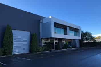 Industrial Heavy zoned warehouse and office