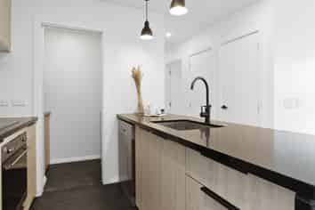 410/8 Kingsland Terrace, Kingsland