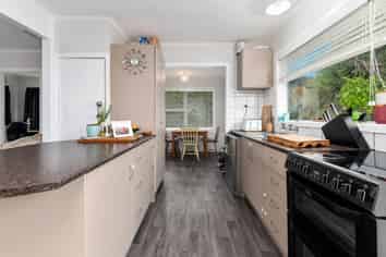 41 Island View Road, Western Heights