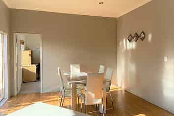 a/24 Schnapper Rock Road, Albany