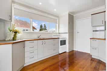 1/3 Springbank Lane, Te Atatu Peninsula