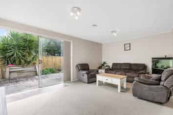 7 Ronald Algie Place, Saint Johns