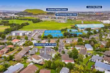 7 Ronald Algie Place, Saint Johns