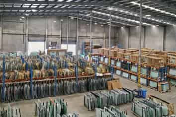 1,998sqm high stud warehouse for lease
