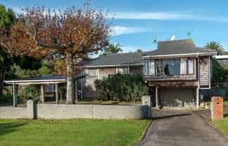 18 Evelyn Road, Cockle Bay