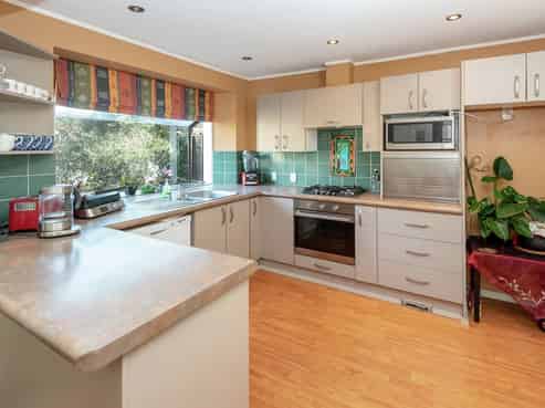 18 Evelyn Road, Cockle Bay