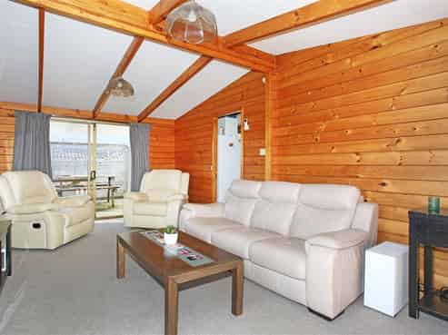 1/82 Opaheke Road, Papakura