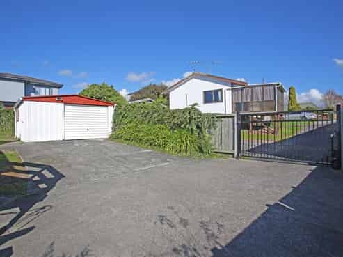 1/82 Opaheke Road, Papakura