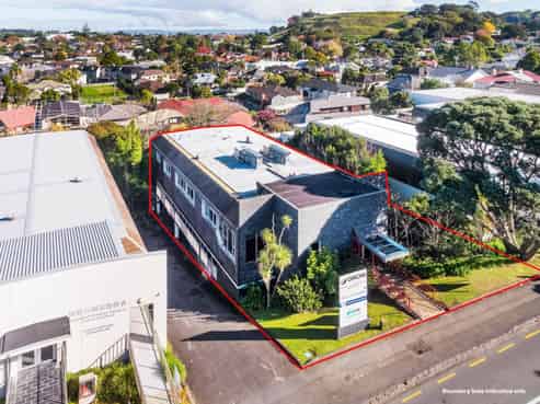 FANTASTIC OPPORTUNITY - 1,029M² WITH POTENTIAL