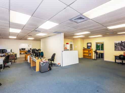 FANTASTIC OPPORTUNITY - 1,029M² WITH POTENTIAL