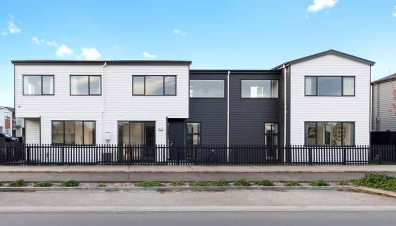 1 PIHOIHOI Place, Hobsonville