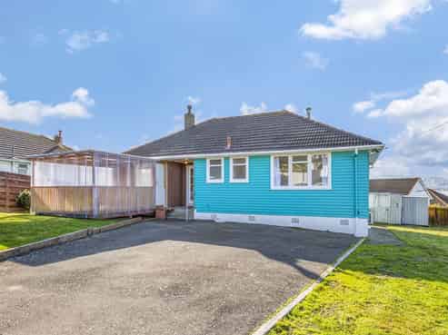 2 Ngahue Crescent, Elsdon