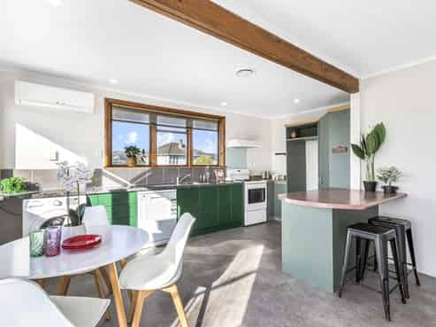 2 Ngahue Crescent, Elsdon