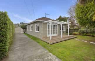 96 Birdwood Avenue, Beckenham