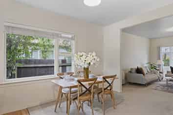 96 Birdwood Avenue, Beckenham