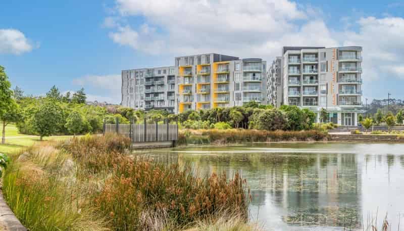 207/3 Rose Garden Lane, Albany