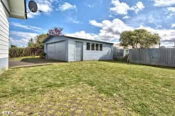 48 Larissa Avenue, Henderson