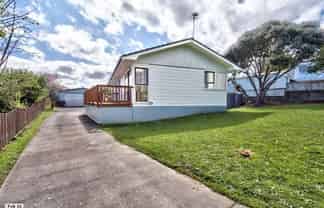 48 Larissa Avenue, Henderson