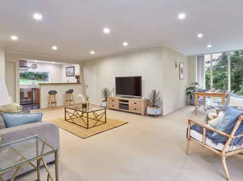 27 Coroglen Avenue, Birkenhead