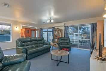 37 Peters Avenue, Cloverlea