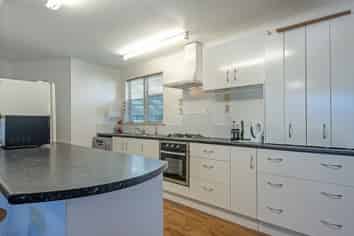 37 Peters Avenue, Cloverlea