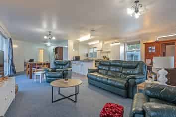 37 Peters Avenue, Cloverlea