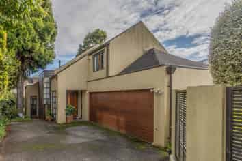 B/11B Clonbern Road, Remuera