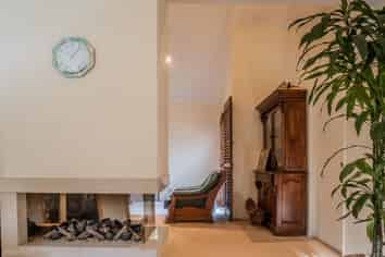 B/11B Clonbern Road, Remuera