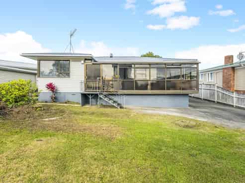 8 Barrie Avenue, Papatoetoe