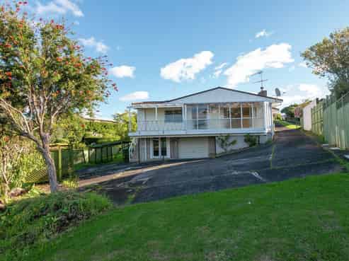 14 Greenhill Crescent, Pakuranga Heights