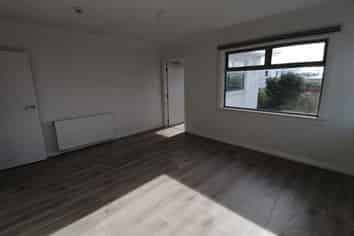 1/157 Molesworth Street, Strandon