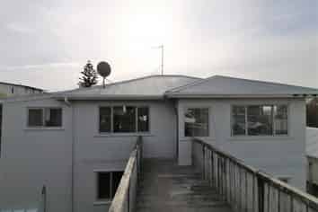 1/157 Molesworth Street, Strandon