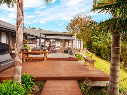 225 Trig Road, Whitford