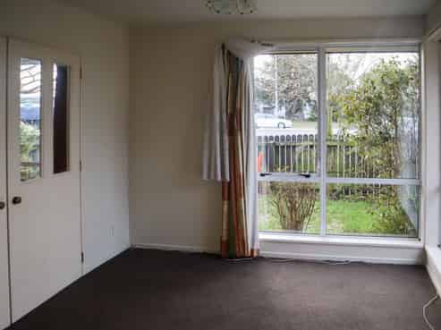 4 Travis Road, Burwood