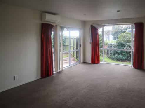 4 Travis Road, Burwood