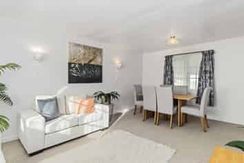 20 Strowan Avenue, Fairfield