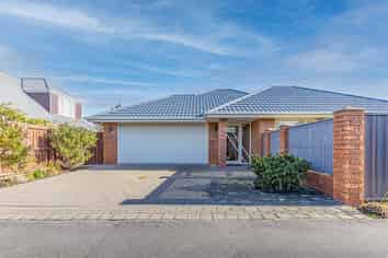 78 Broadhaven Avenue, Parklands