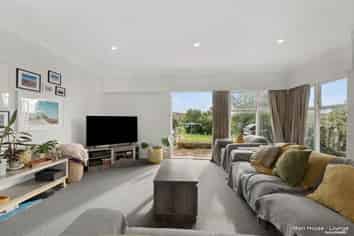 123 Shakespeare Road, Milford