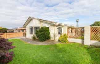 108 Amberley Avenue, Highbury