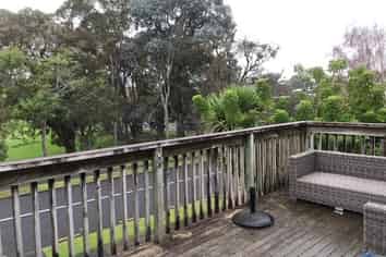 17 Mossford Green, Pahurehure