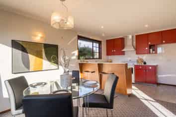 18C Ings Avenue, Saint Clair