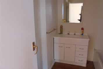 2/35 Amberley Ave, Te Atatu South