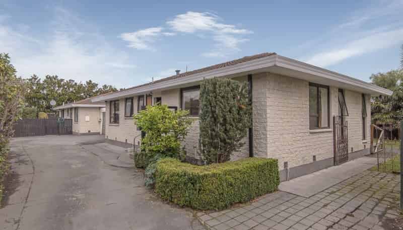 2/74A Jeffreys Road, Fendalton