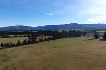 271 German Road, Cust