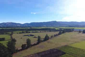 271 German Road, Cust